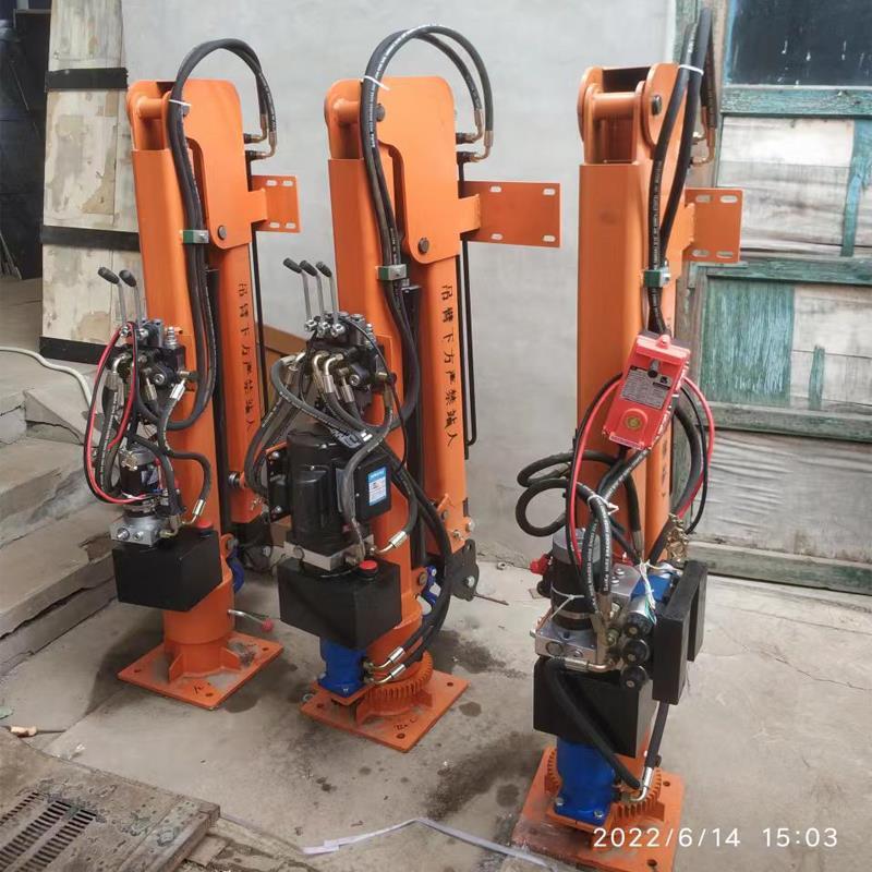 福兴乡重汽蓝牌随车吊 3.2吨 国六动力强 液压驱动 农用自卸起重机